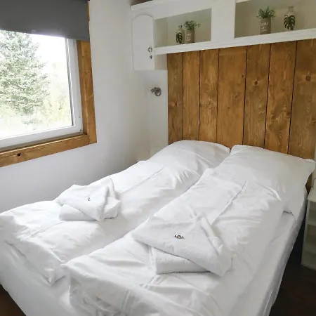度假居 Three-bedroom Holiday In *