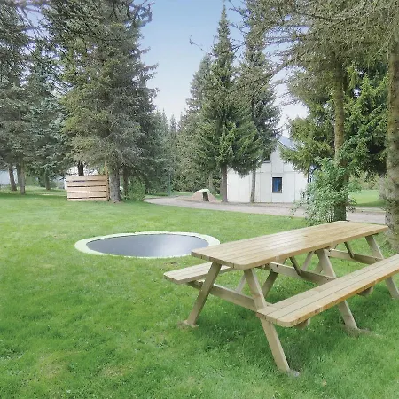 度假居 Three-bedroom Holiday In *